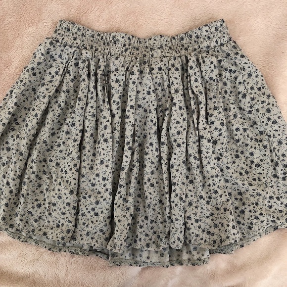Brandy Melville Dresses & Skirts - brandy melville skirt